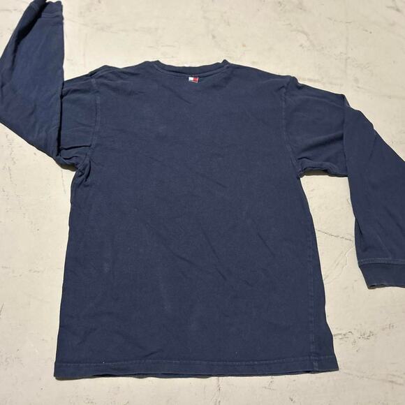 Y2K Embroidered Red and Navy Tommy Hilfiger Long Sleeve - Picture 4 of 4